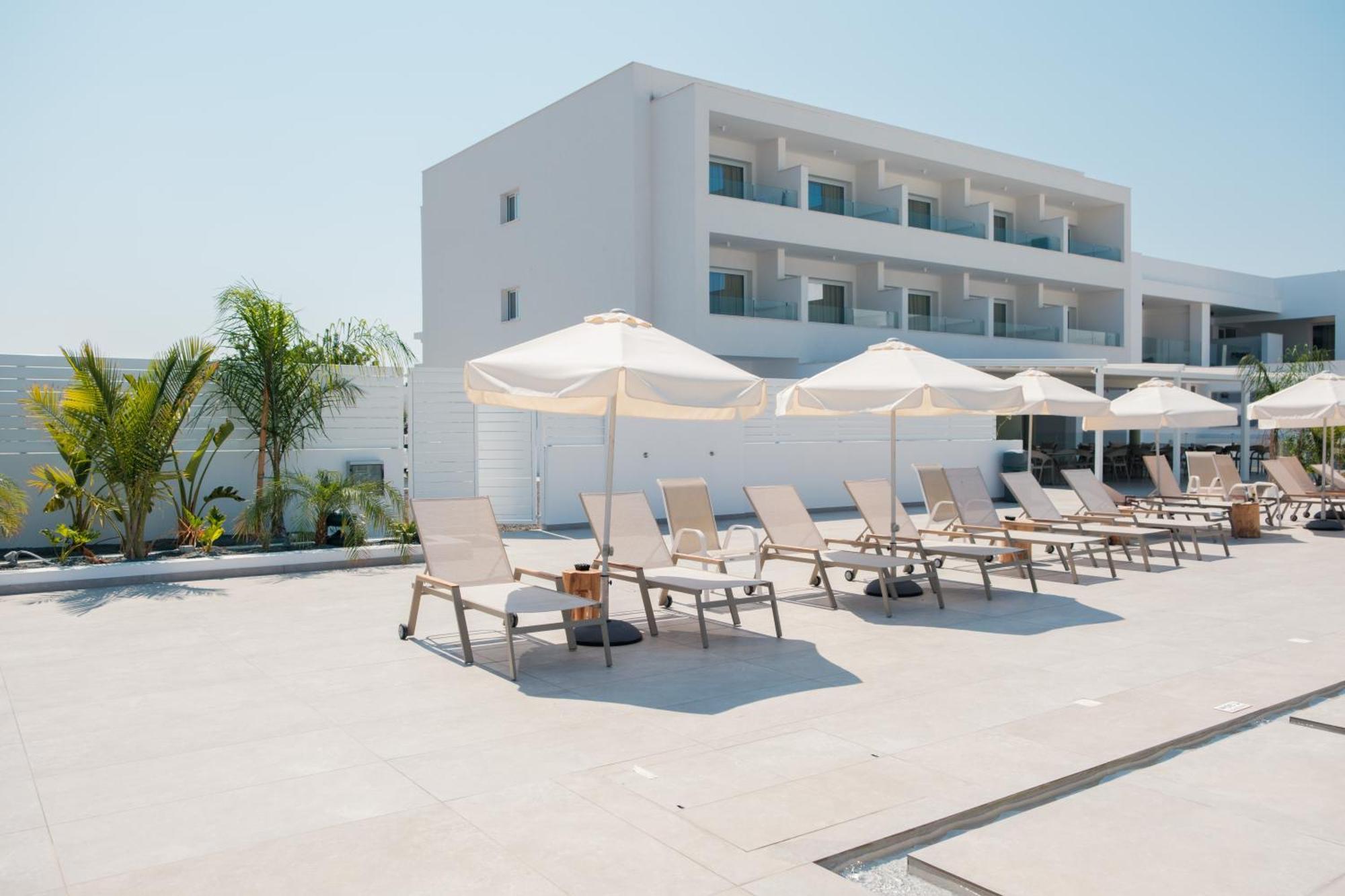 Abacus Suites Ayia Napa Exterior foto